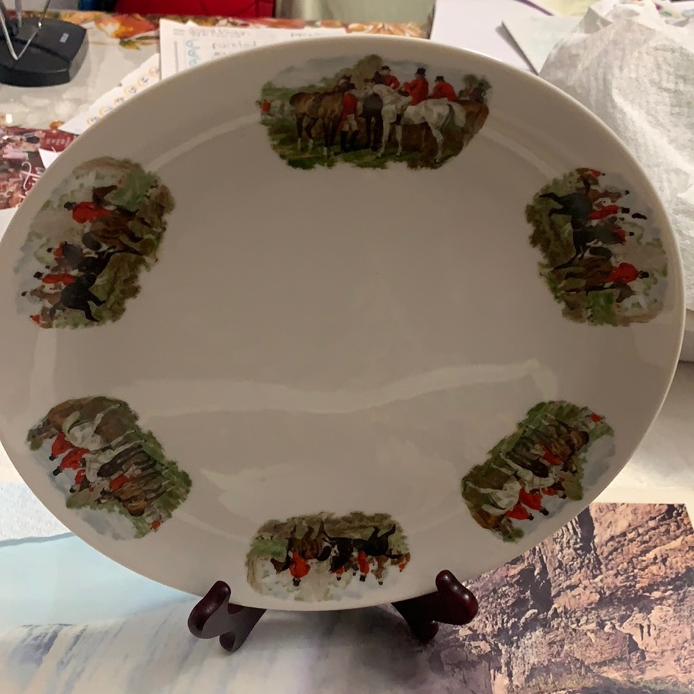 HOUSE OF PRILL HUNTSMAN PORCELAIN PLATE 10” EQUESTRIAN HORSES